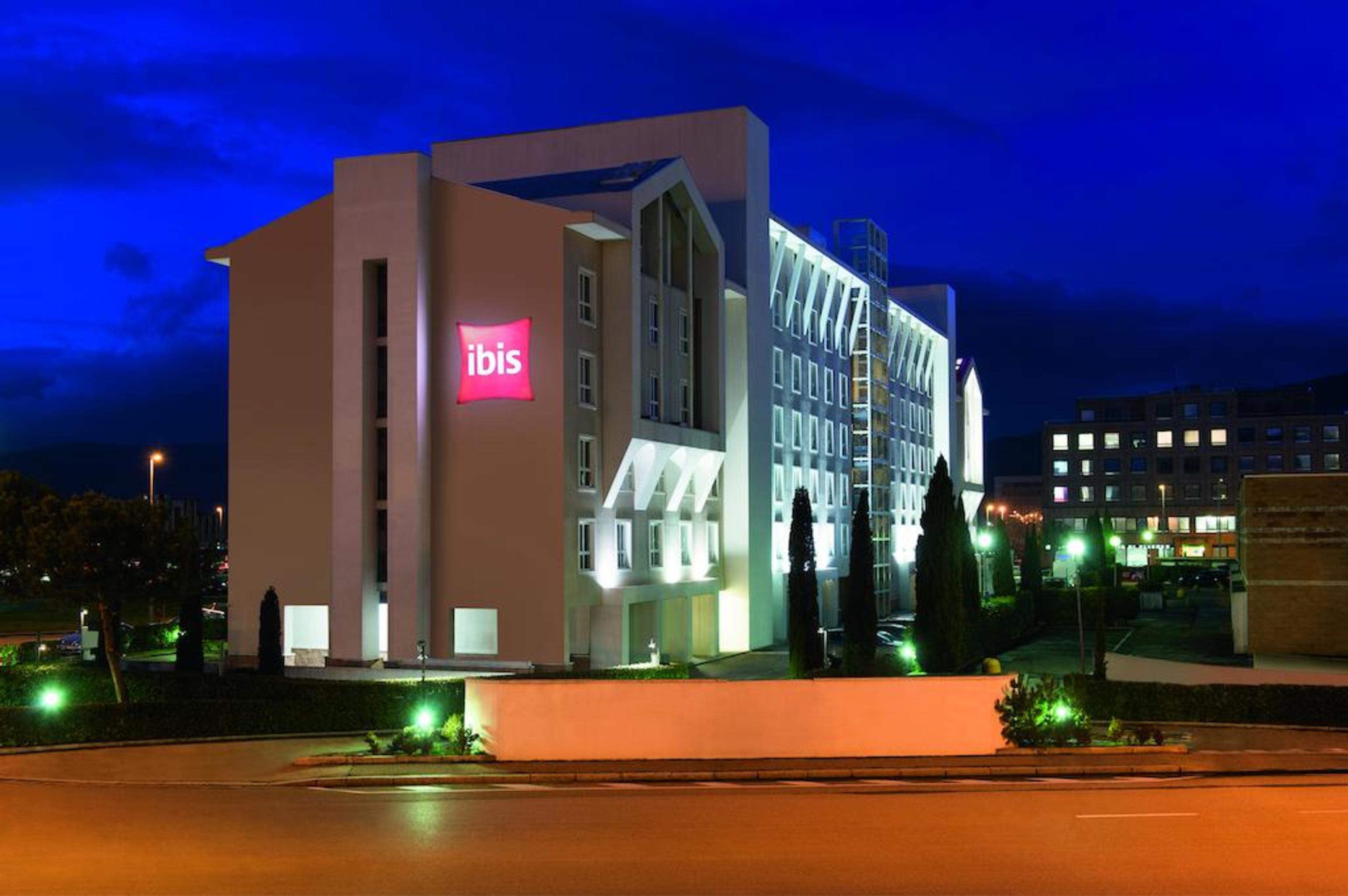Hotel Ibis Firenze Nord Aeroporto Сесто-Фьорентино Экстерьер фото