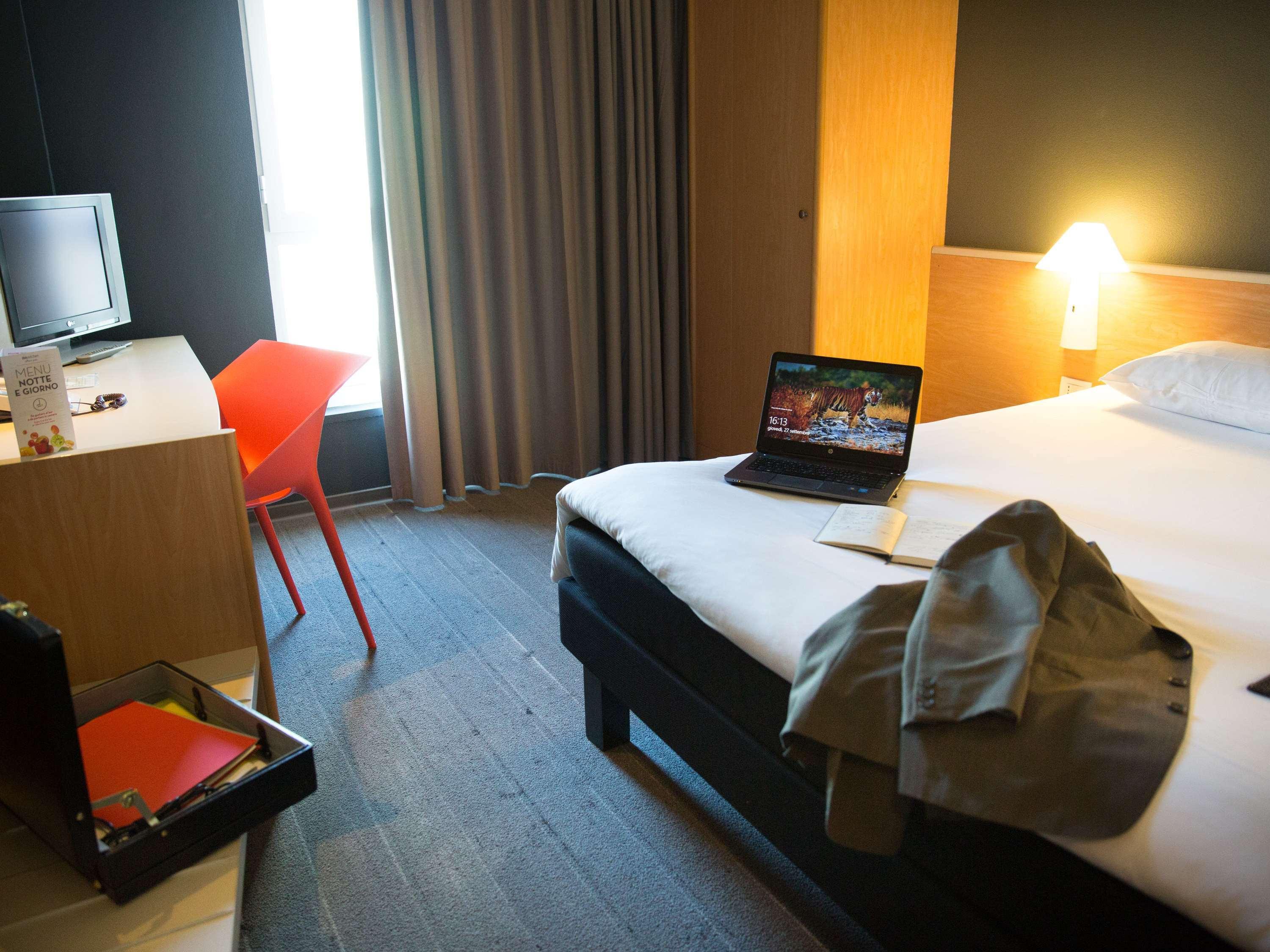Hotel Ibis Firenze Nord Aeroporto Сесто-Фьорентино Экстерьер фото