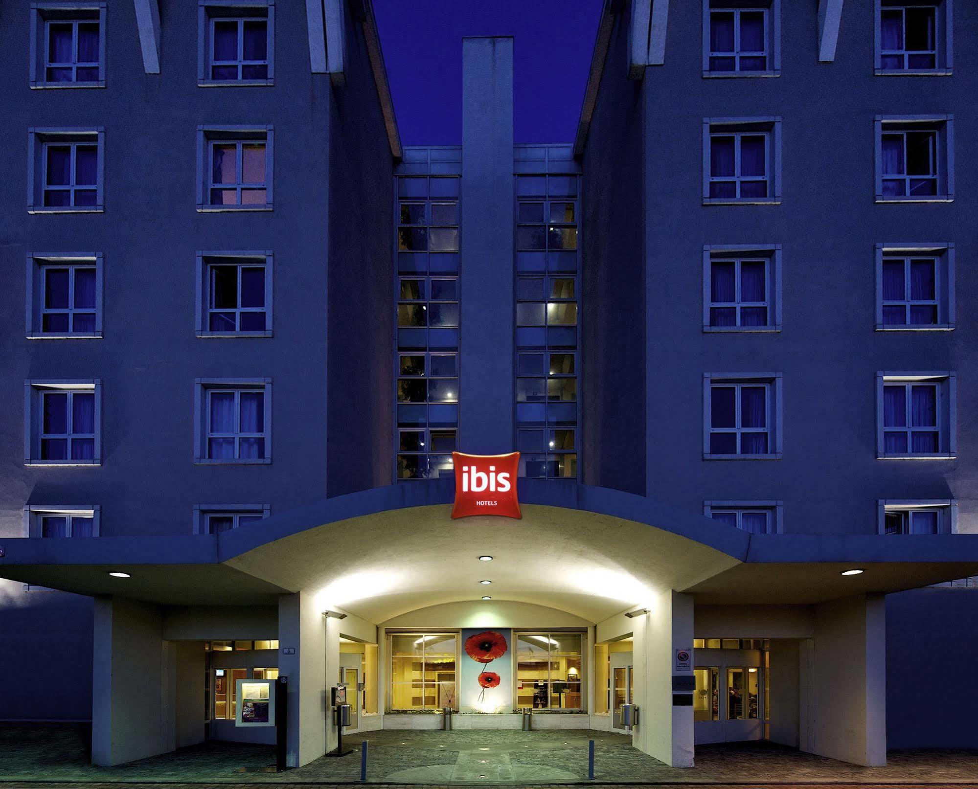 Hotel Ibis Firenze Nord Aeroporto Сесто-Фьорентино Экстерьер фото